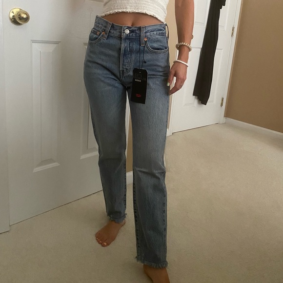 Levi Wedgie Mom Jean High Rise - Picture 9 of 9